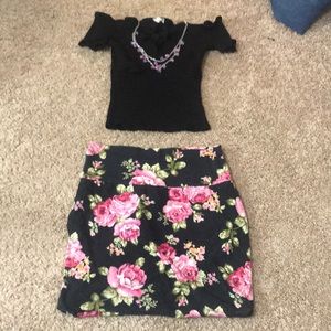 Mini floral pencil skirt